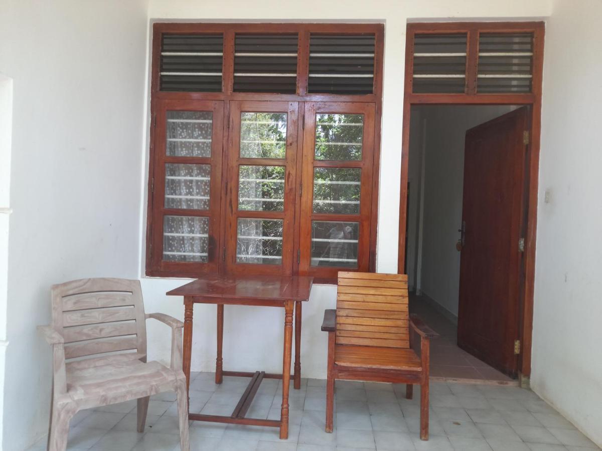 Hotel Santis Hikkaduwa Εξωτερικό φωτογραφία